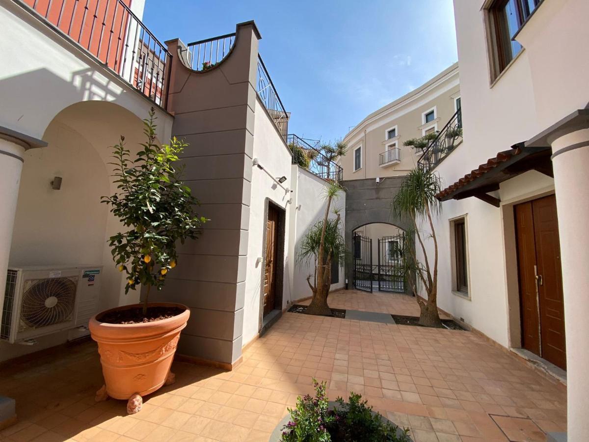 Zara Palace - Ariosto Scafati Eksteriør billede