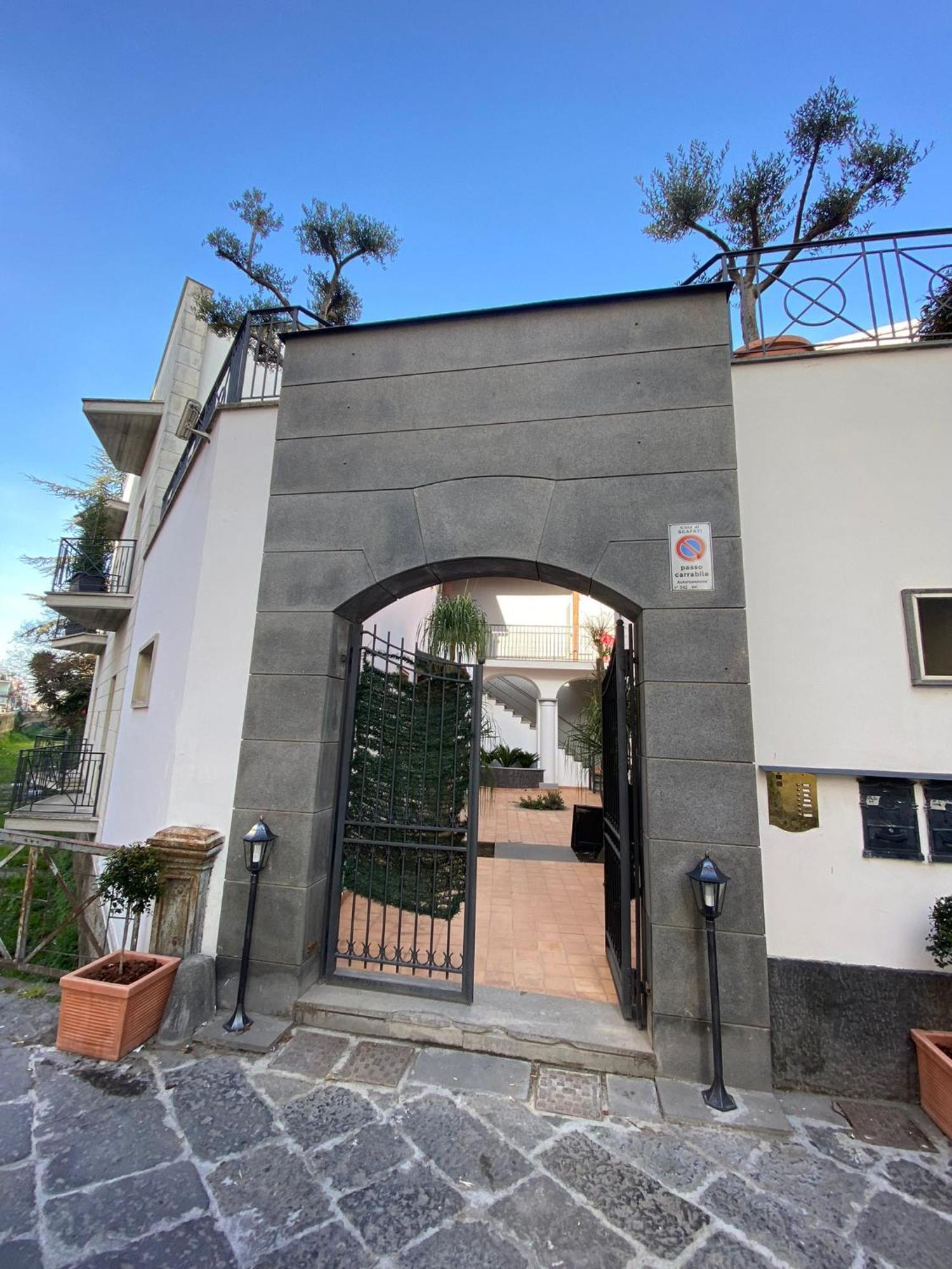 Zara Palace - Ariosto Scafati Eksteriør billede